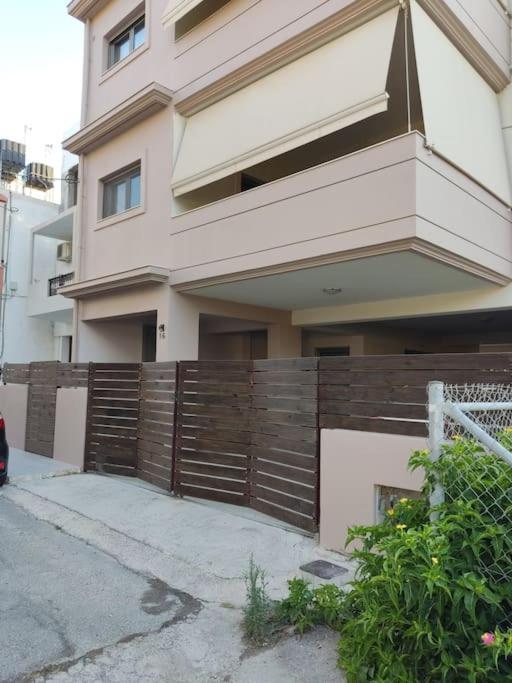 Modern Apartment Near Airport, Port & Beach Nea Alikarnassos Ngoại thất bức ảnh